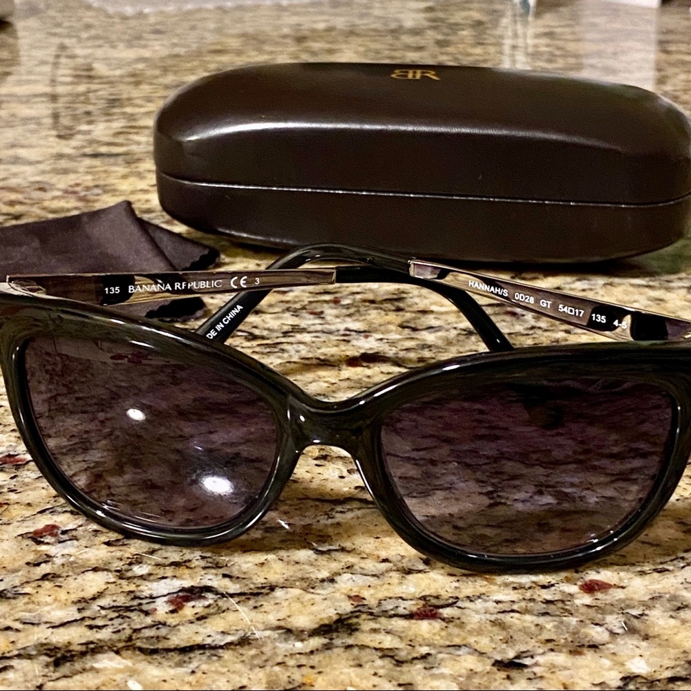 🎁 BR sunglasses